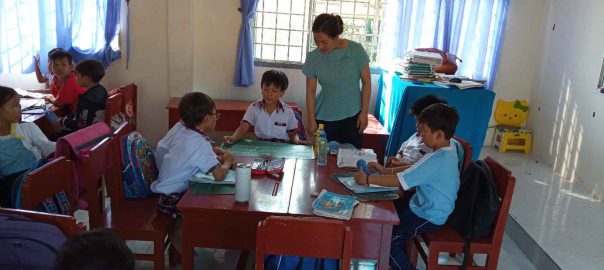 Các hoạt động dạy học của giáo vieen và học sinh.